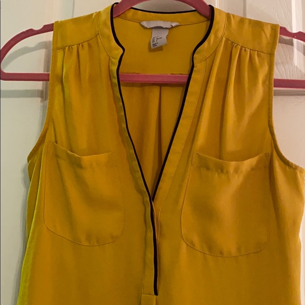 H&M Gold Top - Picture 2 of 3